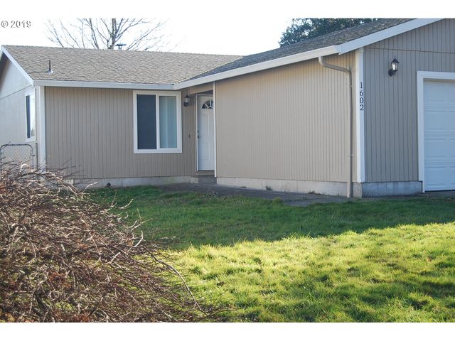 1602 NE Centurion Pl, Gresham, OR 97030