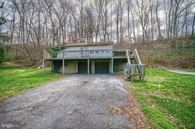 428 Prowell Dr, Camp Hill, PA 17011