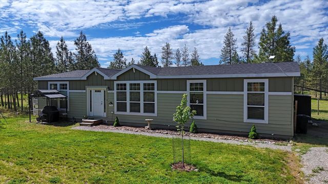 7583 Elaine Street Way, Ford, WA 99013