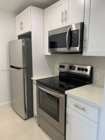 4120 NW 88th Ave #201, Pompano Beach, FL 33065