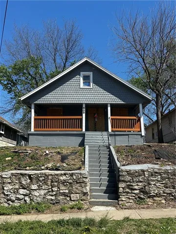 505 Wallace Ave, Kansas City, MO 64125