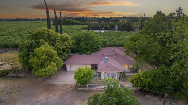 3389 E  Olive Ave, Merced, CA 95340