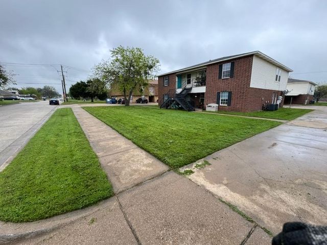 301 S  Texas St, Fort Worth, TX 76036