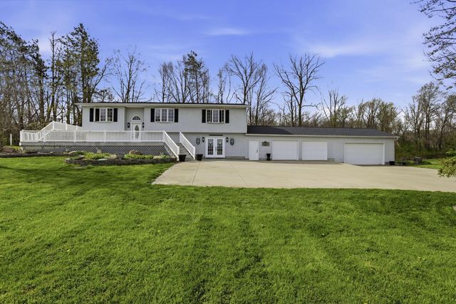 12830 New Delaware Rd, Mount Vernon, OH 43050