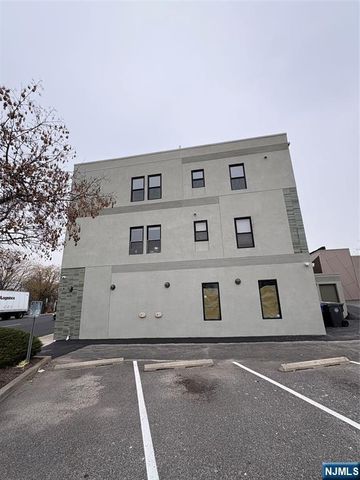 95 N  Dean St #3, Englewood, NJ 07631