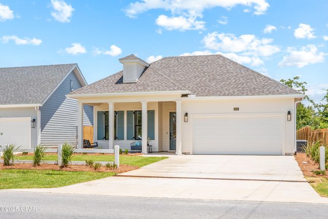 6701 Wallace Rd, Panama City, FL 32404