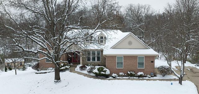 690 Kensington Ct, Maineville, OH 45039