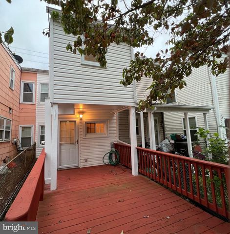 76 Clay St, Annapolis, MD 21401