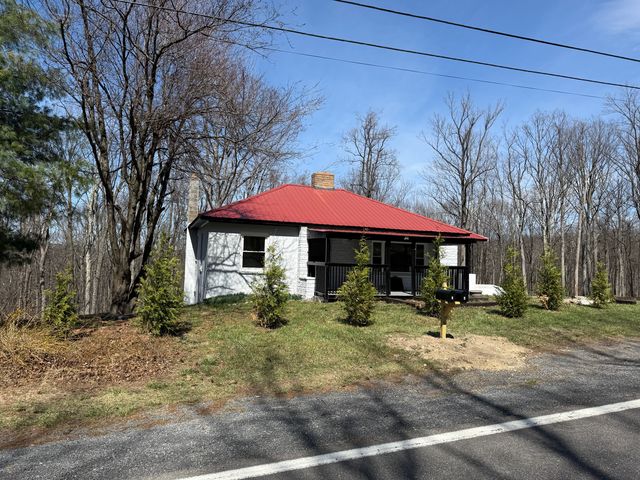 7750 Northwestern Pike #B, Augusta, WV 26704