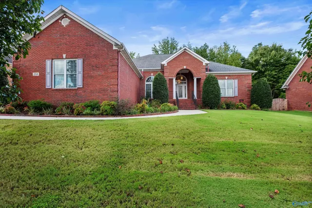 2514 Clifton Dr SE, Huntsville, AL 35803