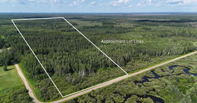 12 Butterfield Rd, Hibbing, MN 55746
