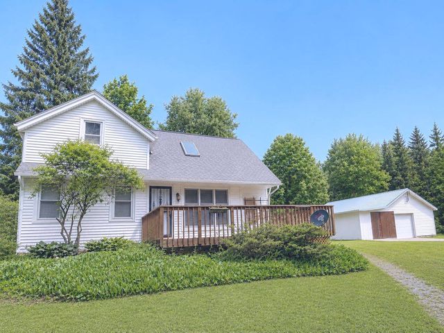 14940 Grove Rd, Garrettsville, OH 44231