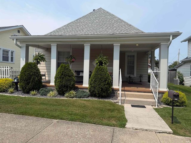 1507 13th St, Bedford, IN 47421