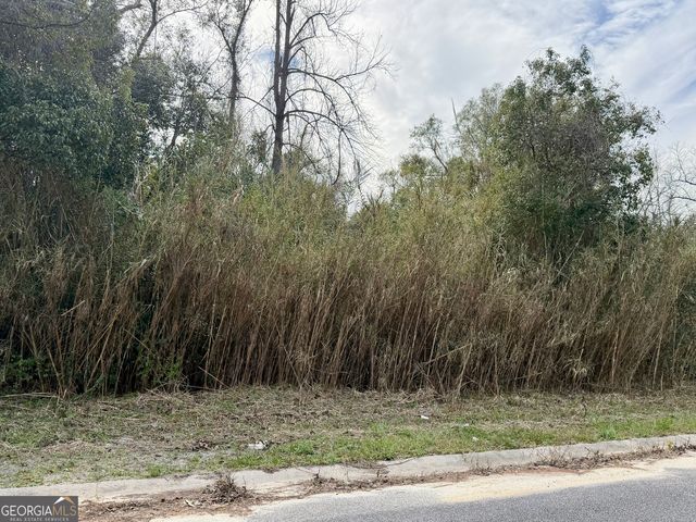 902 Williams St, Waycross, GA 31501