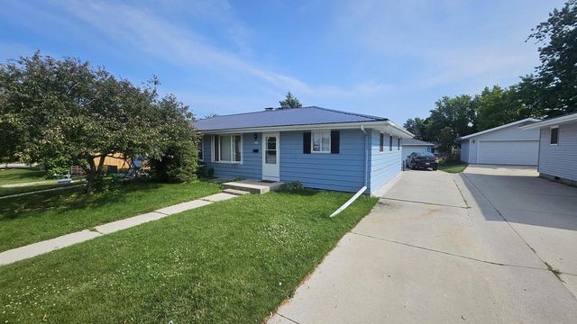 1319 Greenfield AVENUE, Sheboygan, WI 53081