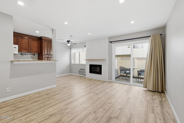 28947 Thousand Oaks Blvd, Agoura Hills, CA 91301