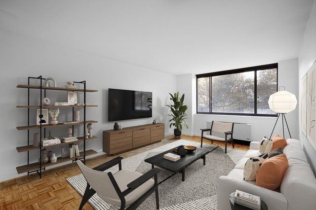 360 W  43rd St #N9D, New York, NY 10036