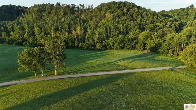 2405 Barney School Rd #5, Campbellsville, KY 42718