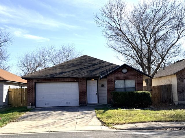 9742 Misty Plain Dr, San Antonio, TX 78245