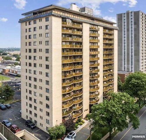 150 Overlook Ave #7A, Hackensack, NJ 07601