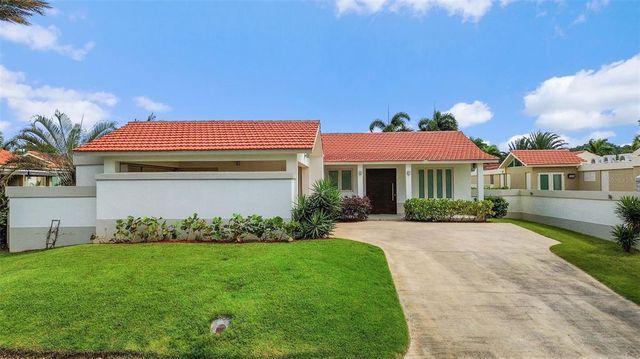 256 Camino De Flamboyan, Dorado, PR 00646