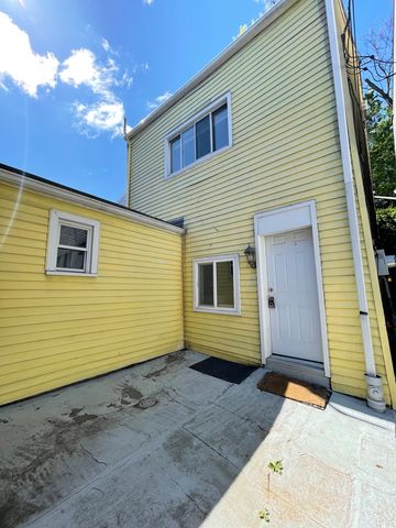 2516 Josephine St, Pittsburgh, PA 15203