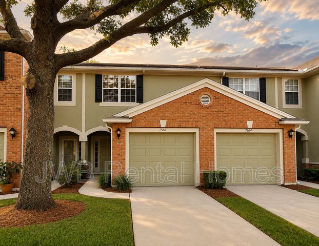 7566 Red Crane Ln, Jacksonville, FL 32256