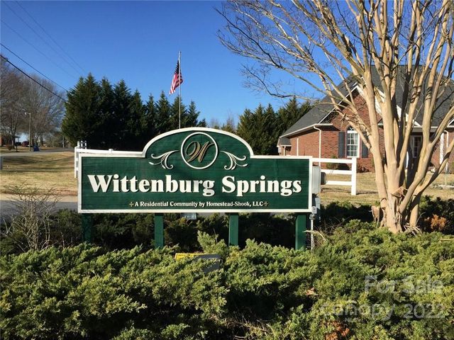12 Wittenburg Springs Dr   #12, Taylorsville, NC 28681