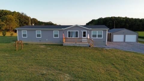 347 Oliver Thomas Rd, Russell Springs, KY 42642