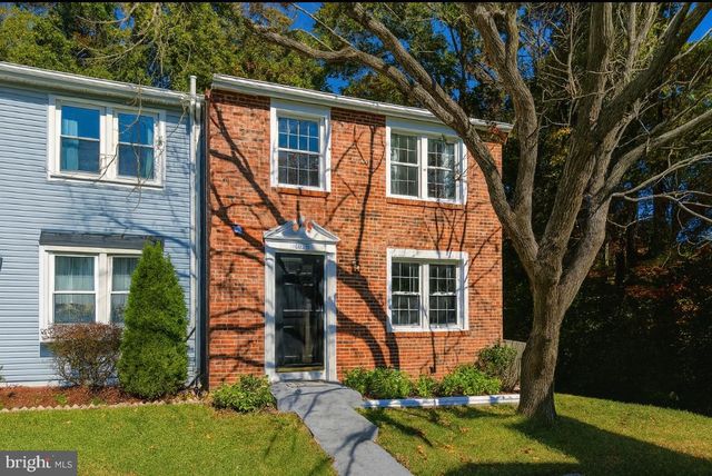 8015 Steeple Chase Ct, Springfield, VA 22153