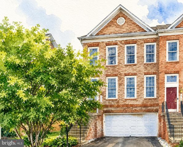 17574 Victoria Falls Dr, Dumfries, VA 22025
