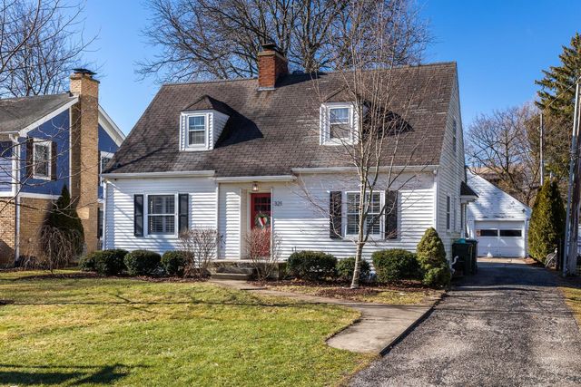 321 S  Columbia St, Naperville, IL 60540