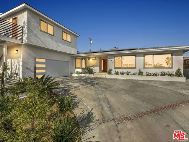 5810 S  Halm Ave, Los Angeles, CA 90056