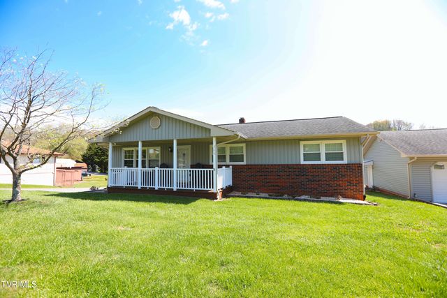 366 E  Carters Valley Rd, Kingsport, TN 37660