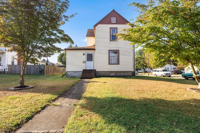 120 Woodlawn Ave, Norwalk, OH 44857