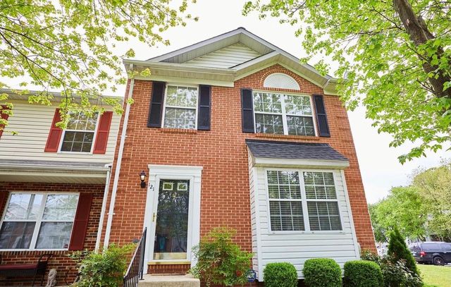 121 Langdon Farm Cir, Odenton, MD 21113