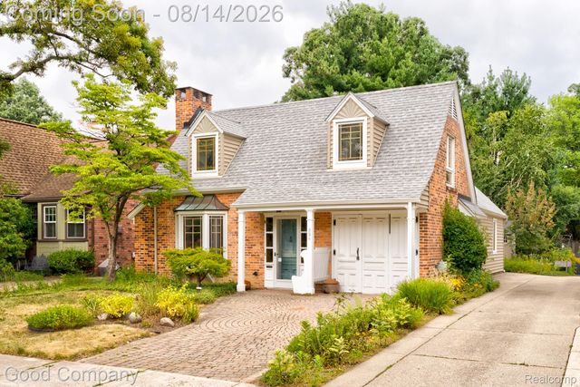 884 W  Oakridge St, Ferndale, MI 48220
