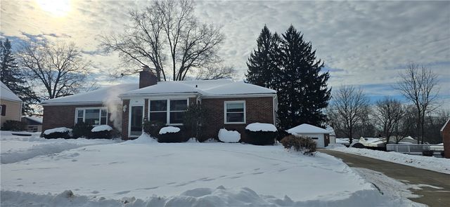 738 Addis St, New Castle, PA 16101