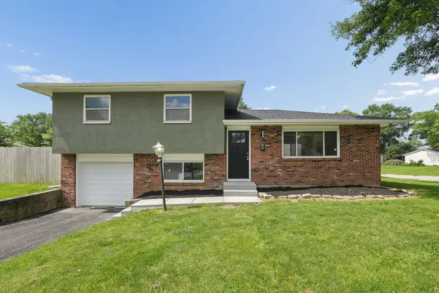 3391 Dahlgreen Dr, Westerville, OH 43081