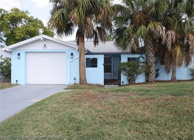 7313 Mako Dr, Hudson, FL 34667