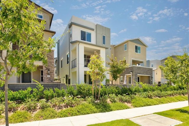 431 Aspen Rd, Rancho Mission Viejo, CA 92694