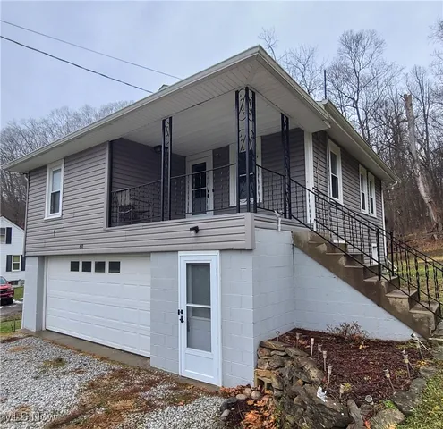 60 Nameth St, Adena, OH 43901