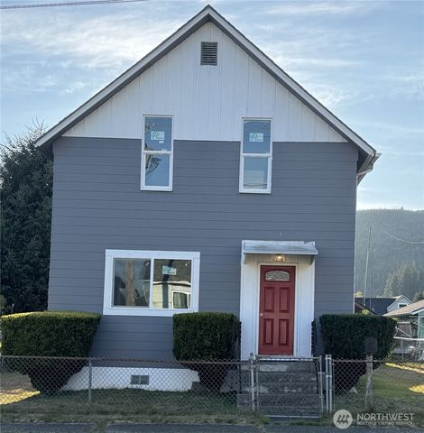 1118 Larch Street, Raymond, WA 98577