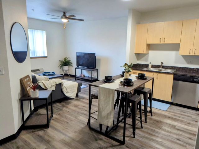740 E  13th Ave #303, Eugene, OR 97401