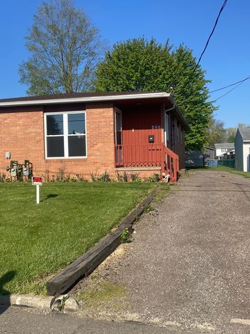 429 24th St NW, Massillon, OH 44647
