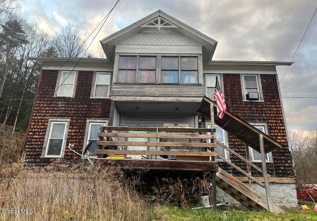 3-5 Jalet Street, Whitehall, NY 12887