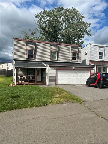 1 Stirling Ct, Middletown, CT 06457