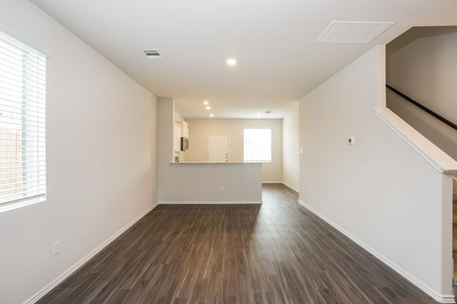 3310 Yellow Rose Dr, Texas City, TX 77591