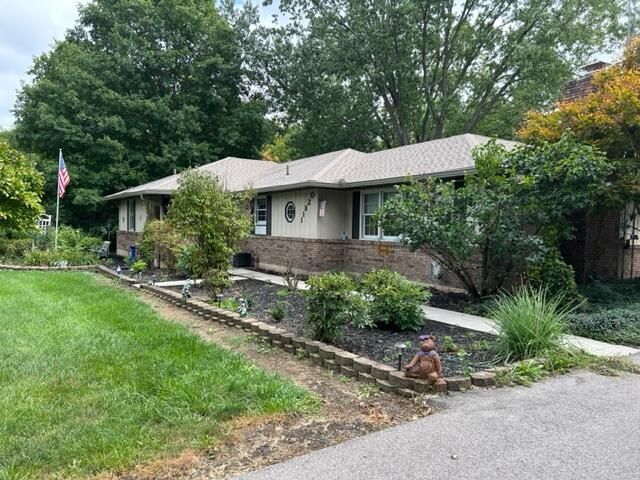 11820 Hall Rd, Laura, OH 45337