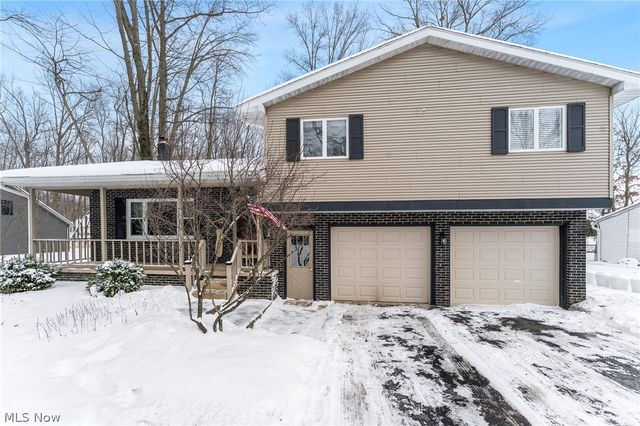 144 Winter Ln, Cortland, OH 44410